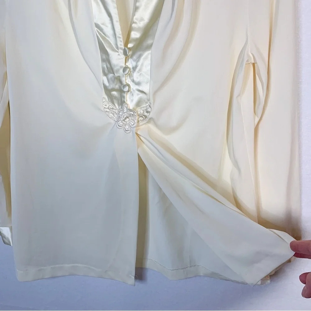 Vintage 1960s Gossard Artemis Silky Lingerie Top - Picture 4 of 8